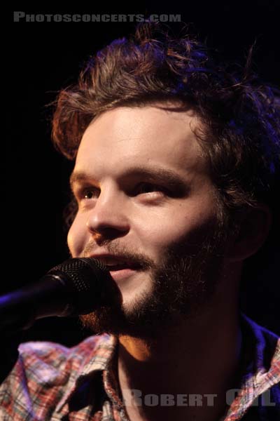 THE TALLEST MAN ON EARTH - 2010-11-29 - PARIS - Cafe de la Danse - 